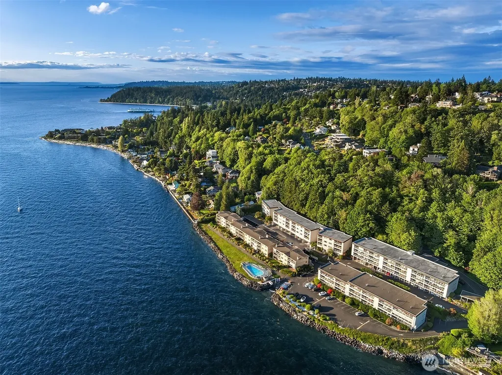 10203 47th Avenue SW Seattle WA 98146