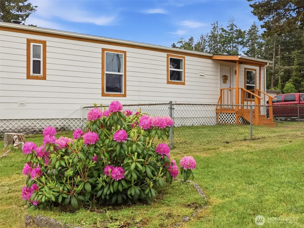 22212 Pacific Way Ocean Park WA 98640