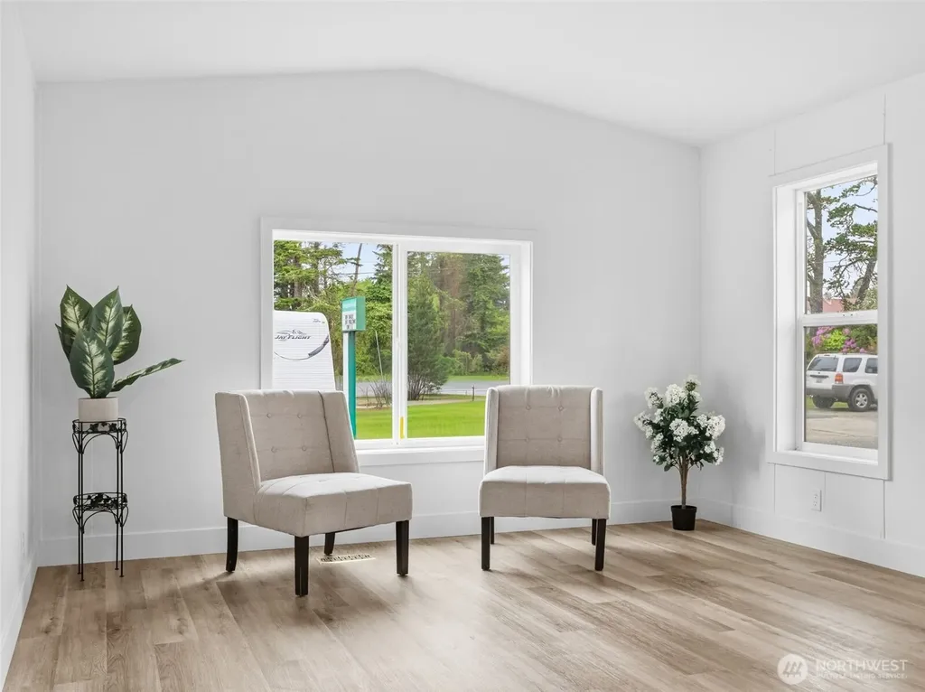 22212 Pacific Way Ocean Park WA 98640