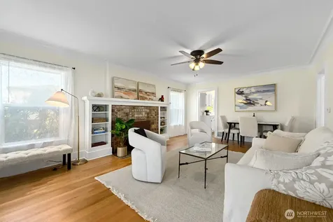 5455 42nd Avenue SW Seattle WA 98136