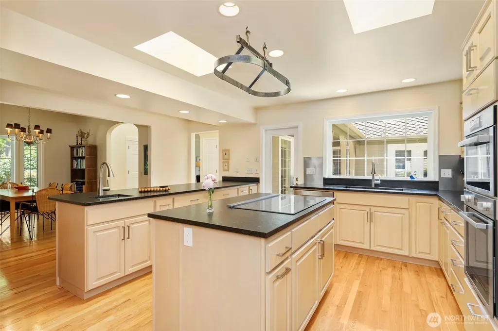 203 Baycliff Drive Port Townsend WA 98368