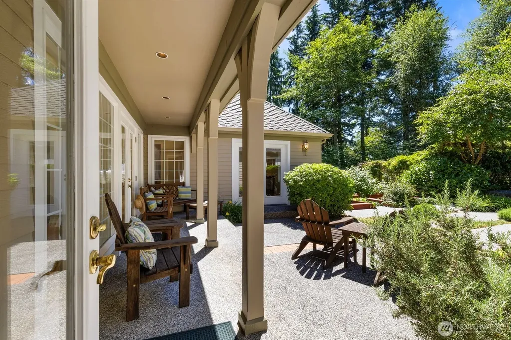 203 Baycliff Drive Port Townsend WA 98368