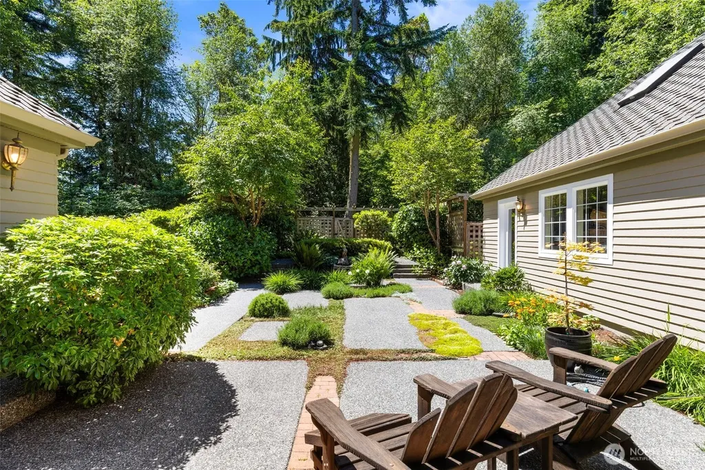 203 Baycliff Drive Port Townsend WA 98368