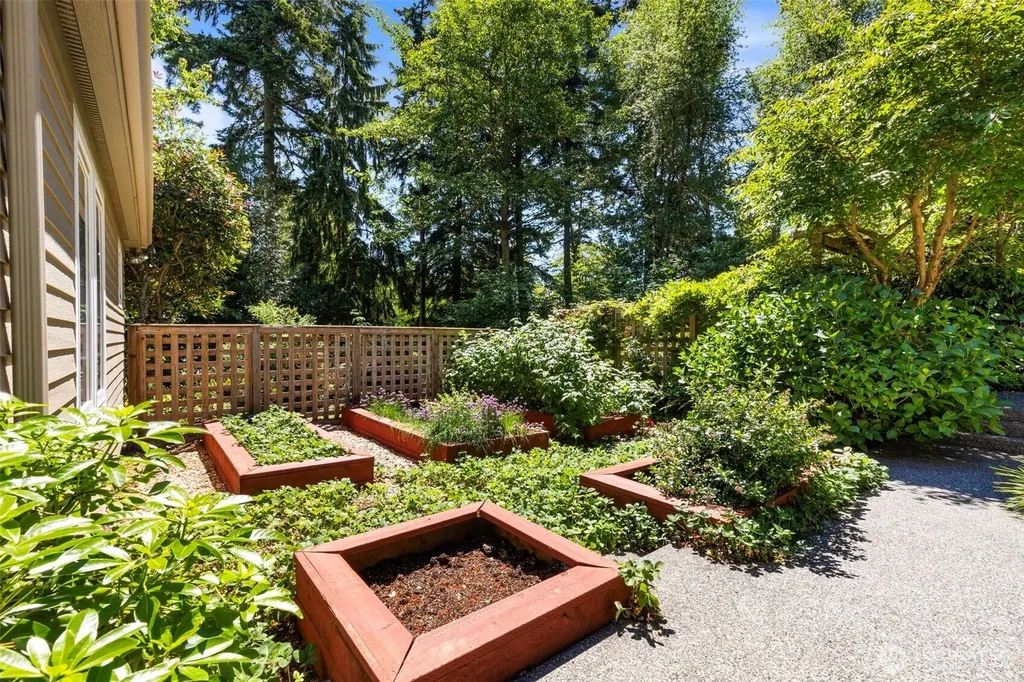 203 Baycliff Drive Port Townsend WA 98368