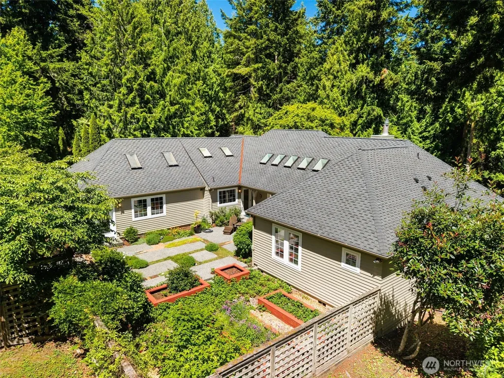 203 Baycliff Drive Port Townsend WA 98368