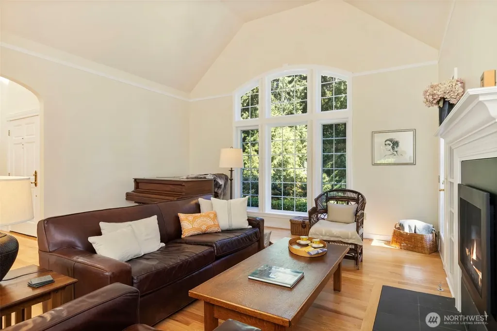 203 Baycliff Drive Port Townsend WA 98368