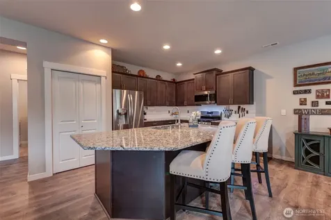 3302 104th Avenue NE Lake Stevens WA 98258