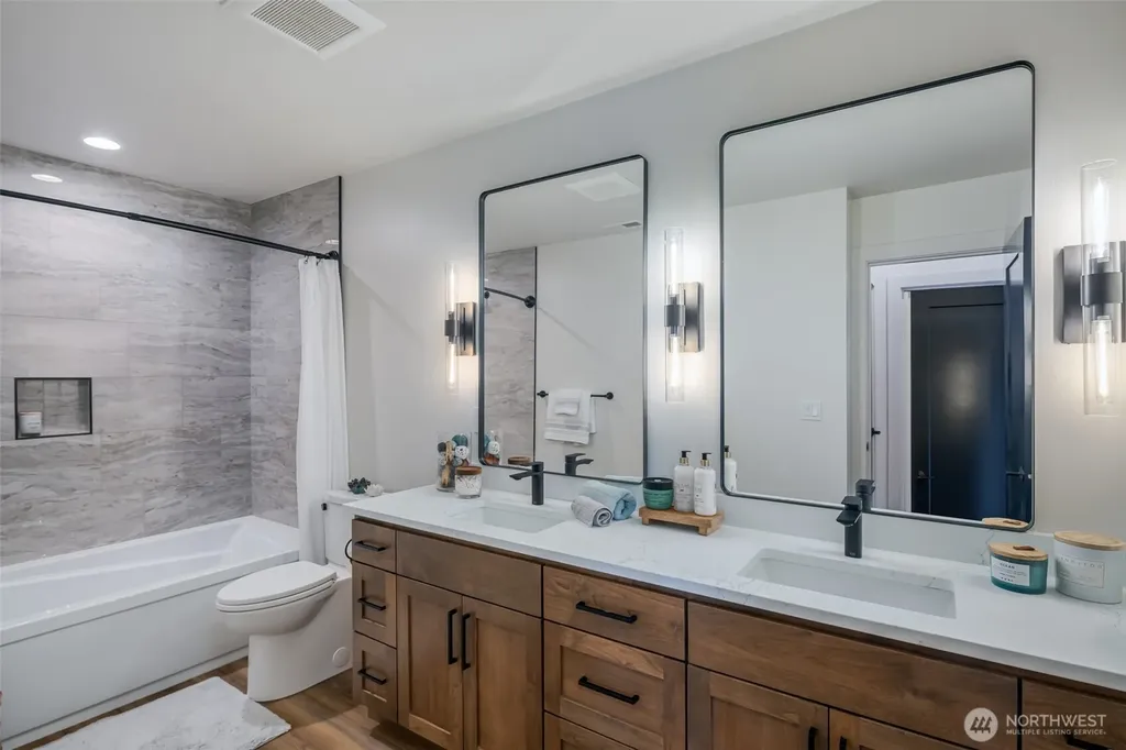 501 Vesper Way Camano Island WA 98282