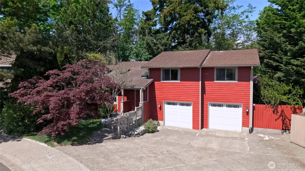 32206 7th Avenue SW Federal Way WA 98023