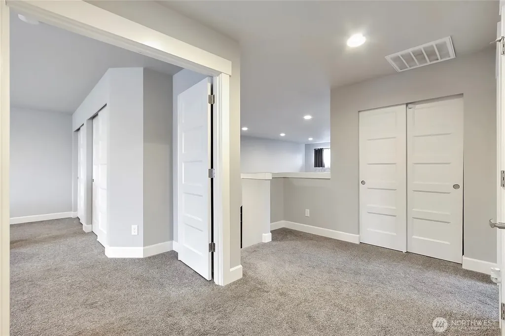 6610 232nd Avenue E Buckley WA 98321