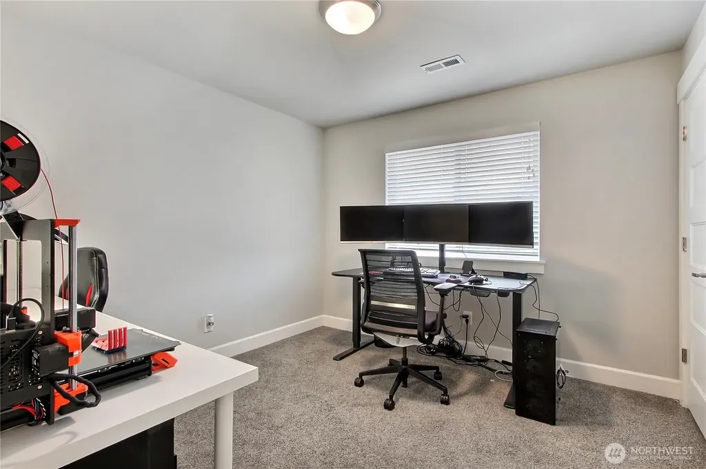 6610 232nd Avenue E Buckley WA 98321