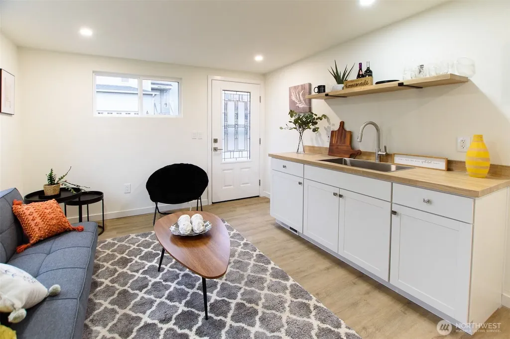 2928 S Webster Street Seattle WA 98108