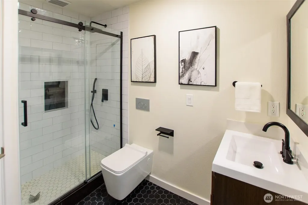2928 S Webster Street Seattle WA 98108