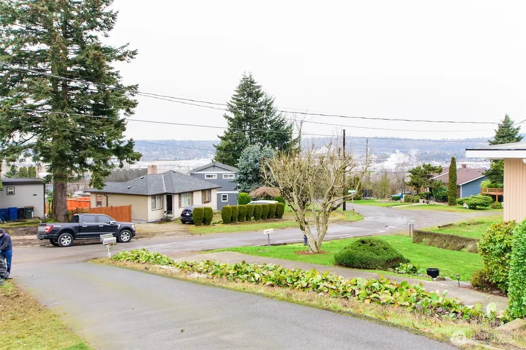 2928 S Webster Street Seattle WA 98108