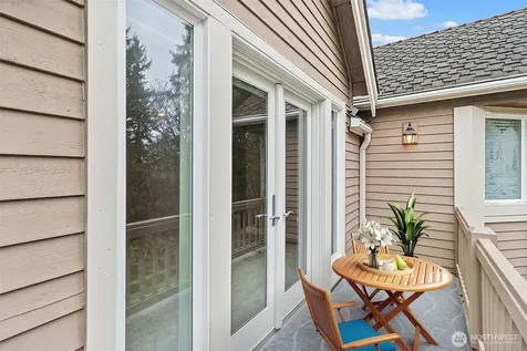 14225 SE 87th Place Newcastle WA 98059