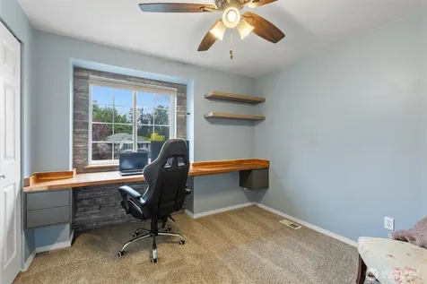 603 95th Drive SE Lake Stevens WA 98258