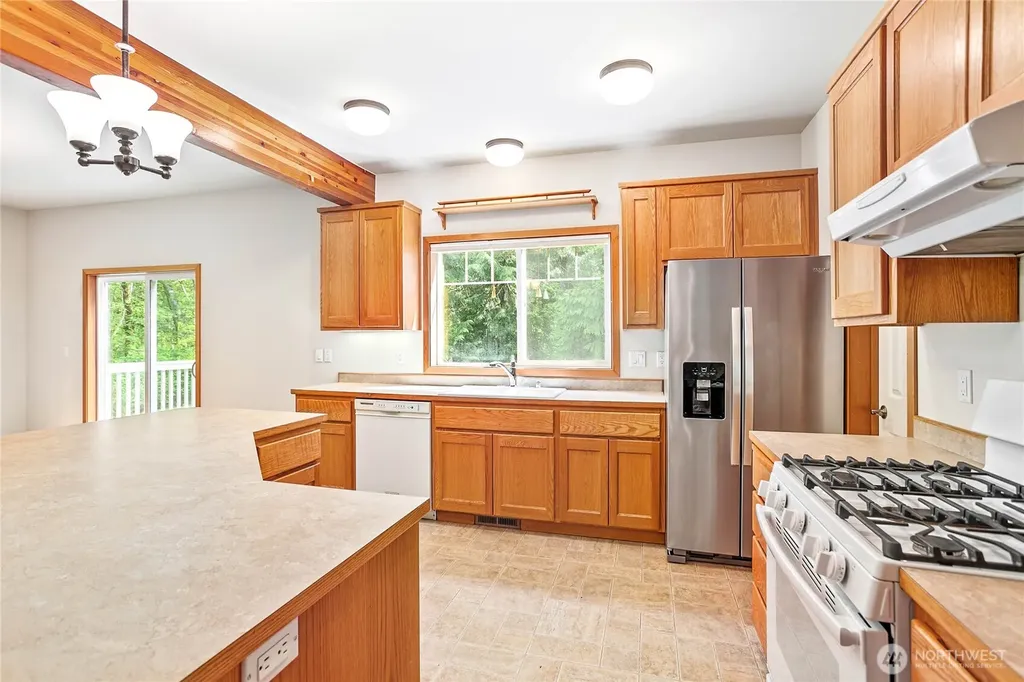 3831 W 88th Street Blaine WA 98230