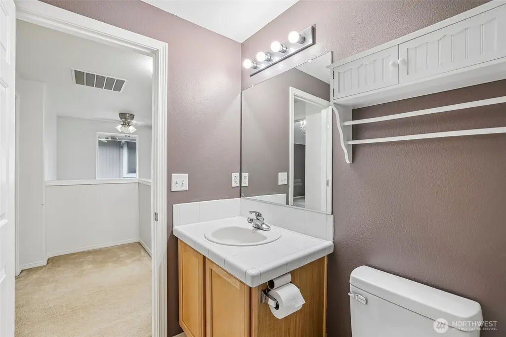 4304 NE 57th Place Vancouver WA 98661