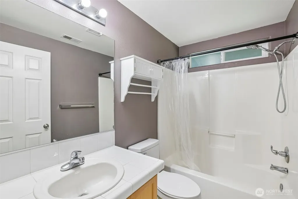 4304 NE 57th Place Vancouver WA 98661