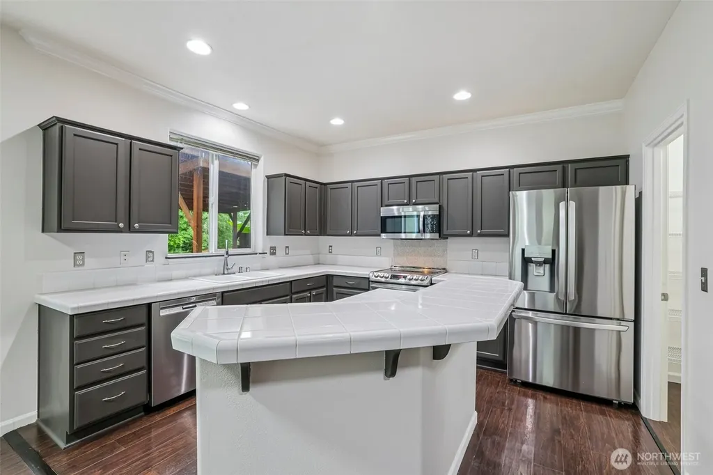 4304 NE 57th Place Vancouver WA 98661