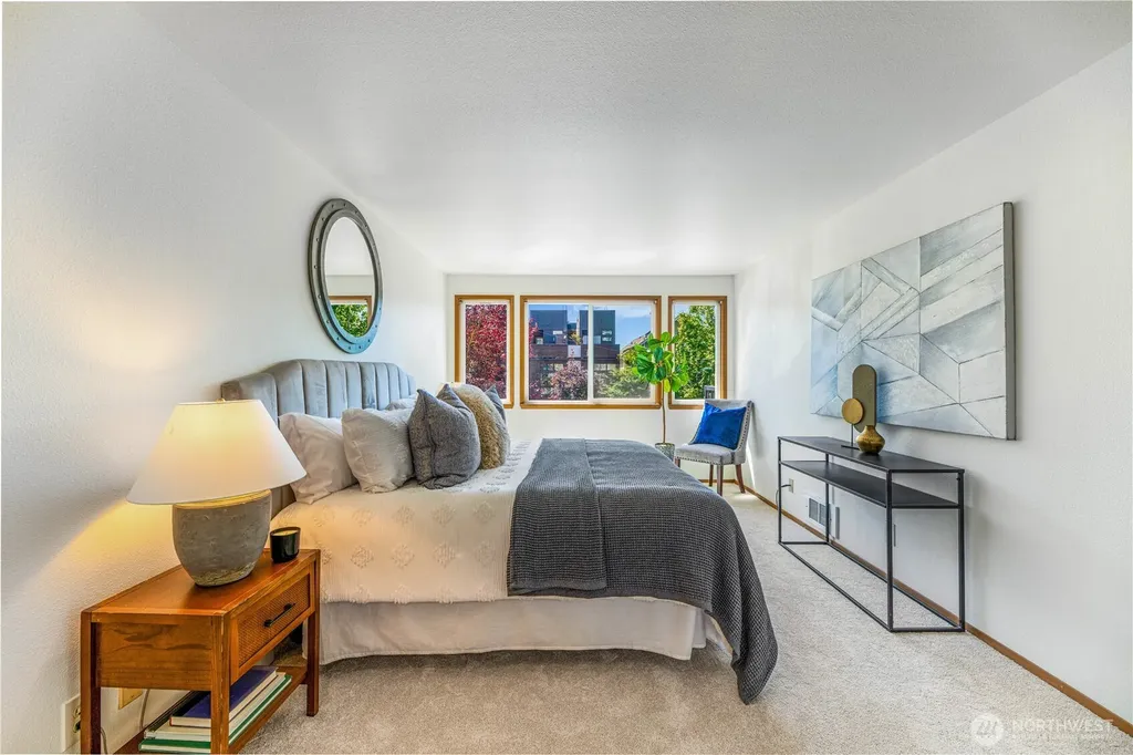 6910 California Avenue SW Seattle WA 98136