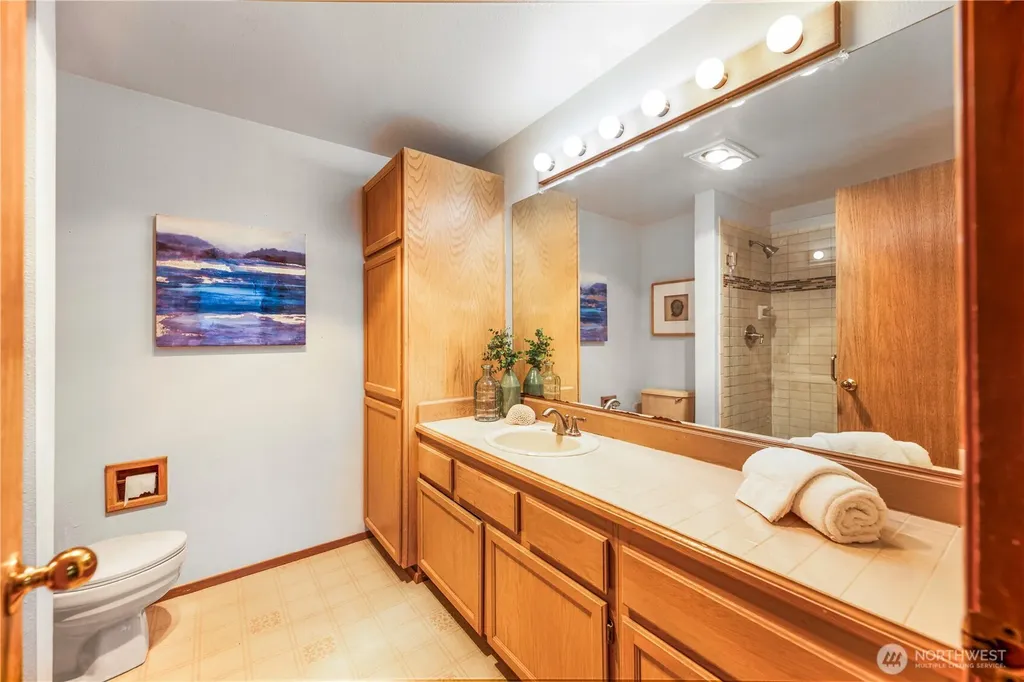 6910 California Avenue SW Seattle WA 98136