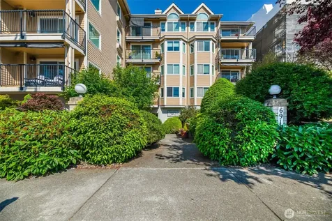 6910 California Avenue SW Seattle WA 98136