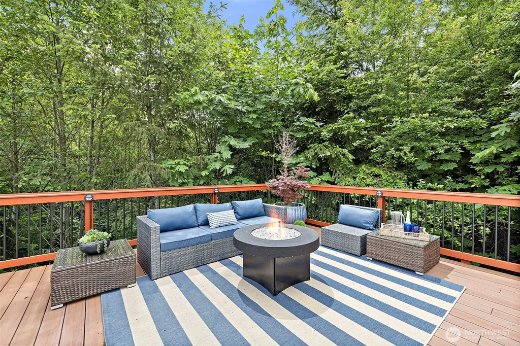9327 Satterlee Avenue SE Snoqualmie WA 98065