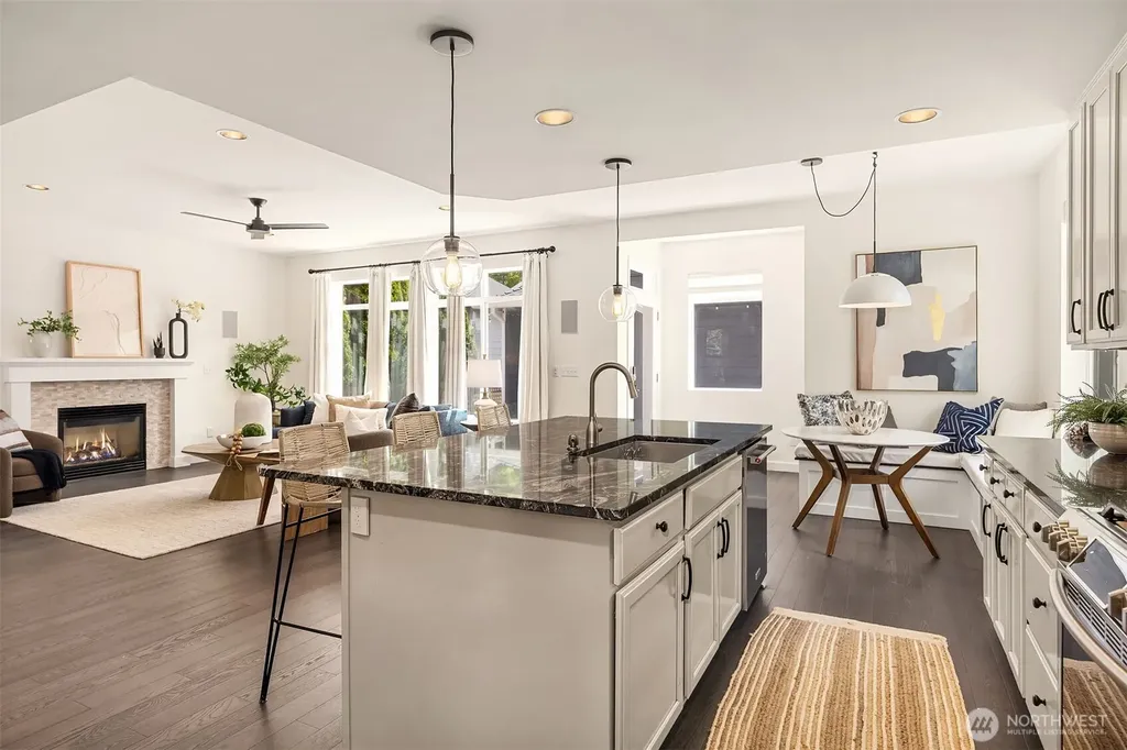 2933 NE Marquette Way Issaquah WA 98029