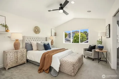 2933 NE Marquette Way Issaquah WA 98029