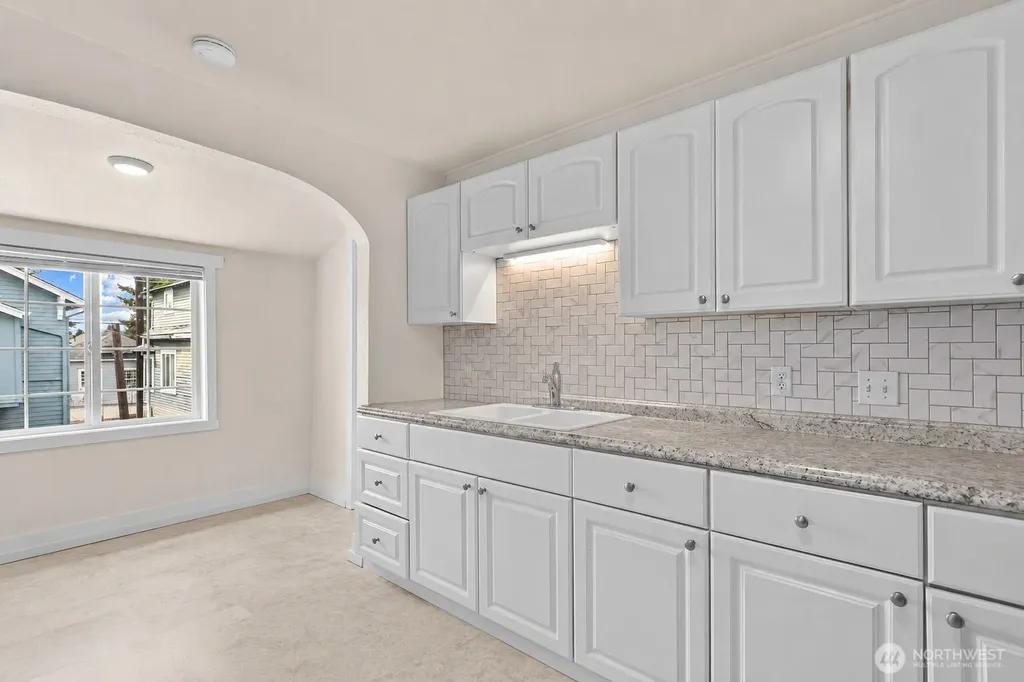 926 Pleasant Avenue Bremerton WA 98337