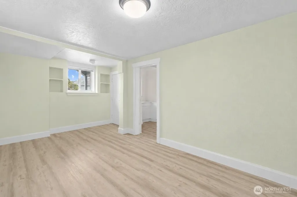 926 Pleasant Avenue Bremerton WA 98337