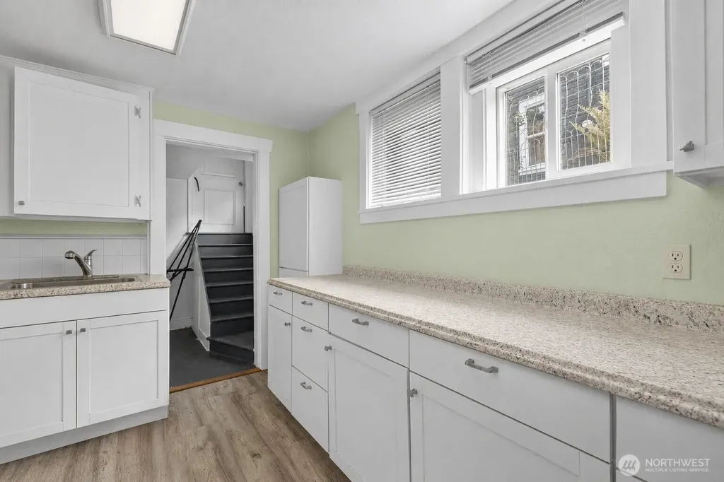 926 Pleasant Avenue Bremerton WA 98337