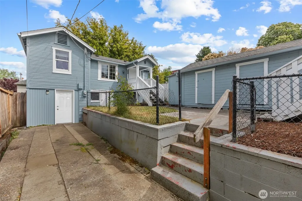 926 Pleasant Avenue Bremerton WA 98337
