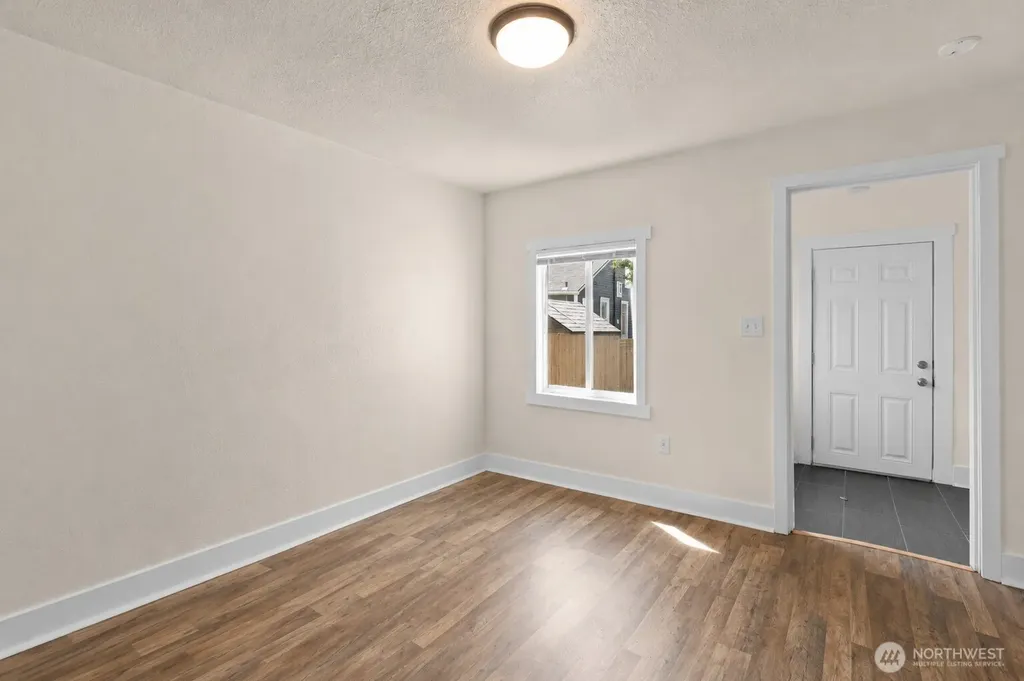 926 Pleasant Avenue Bremerton WA 98337