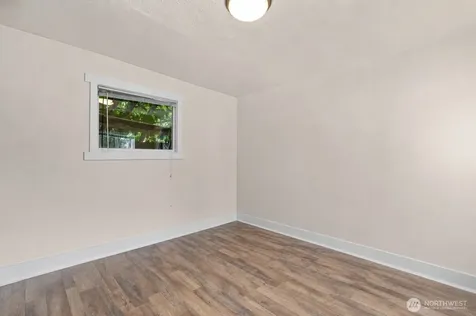926 Pleasant Avenue Bremerton WA 98337