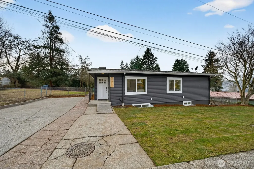 2311 NE 6th Place Renton WA 98056