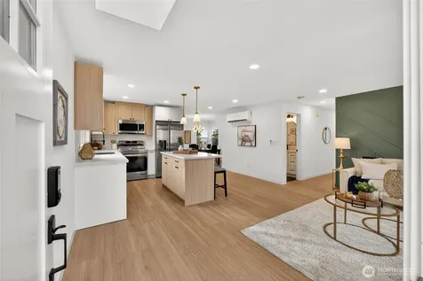 2311 NE 6th Place Renton WA 98056