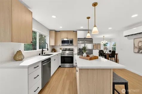 2311 NE 6th Place Renton WA 98056
