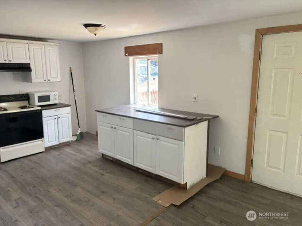 170 E Skookum Drive Shelton WA 98584