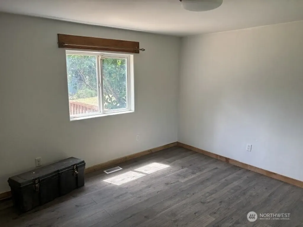 170 E Skookum Drive Shelton WA 98584