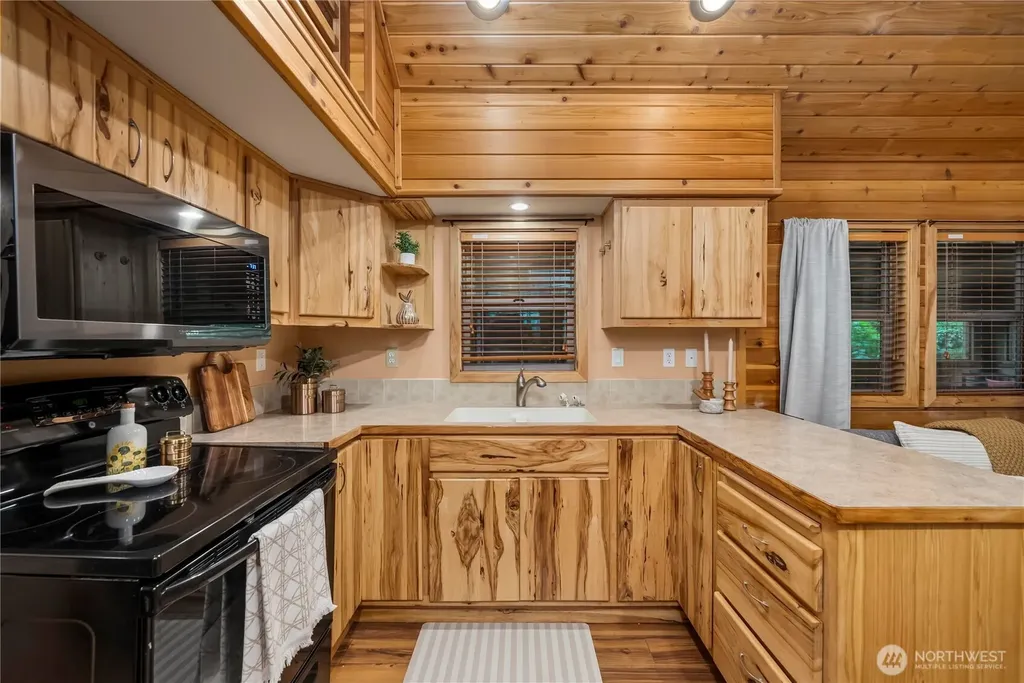 1546 Reservation Rd SE Olympia WA 98513