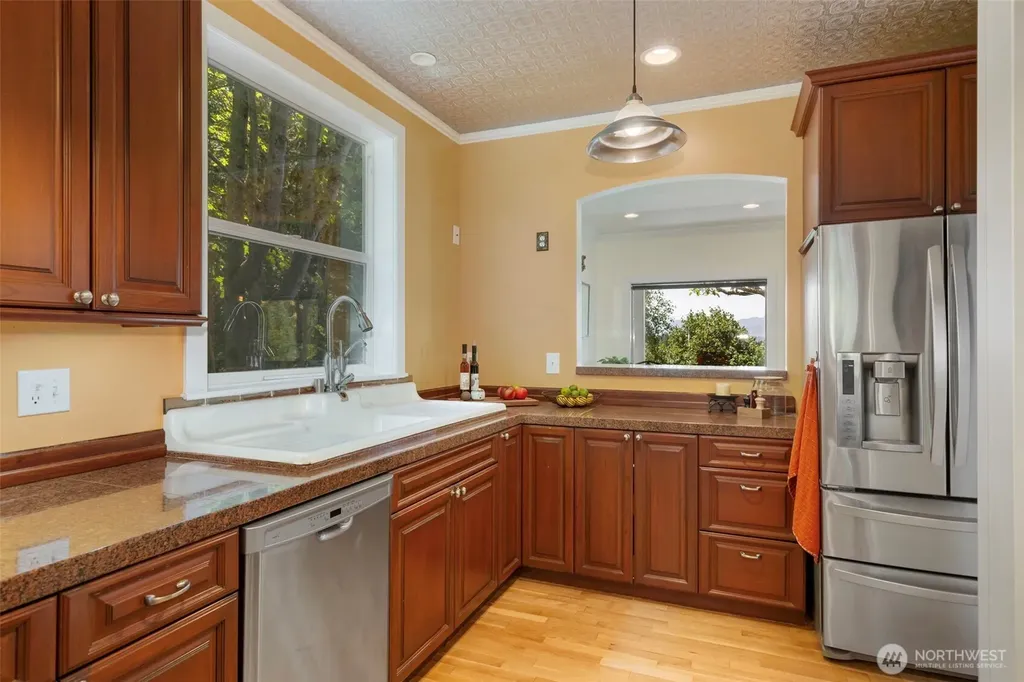 27170 Woodpecker Hill Road NE Poulsbo WA 98370