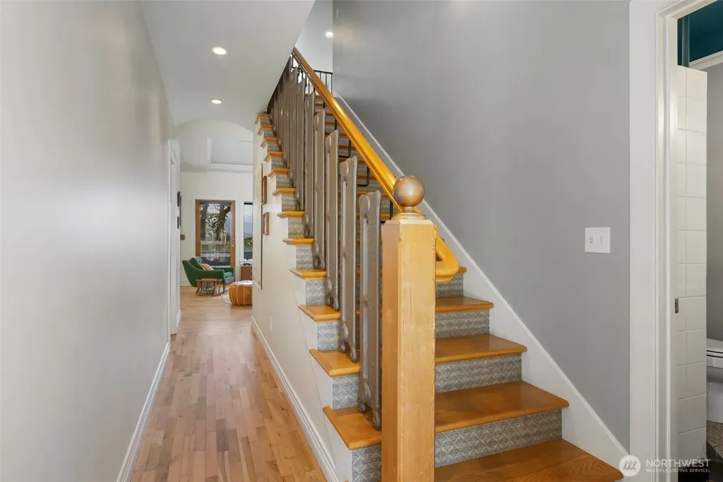 27170 Woodpecker Hill Road NE Poulsbo WA 98370