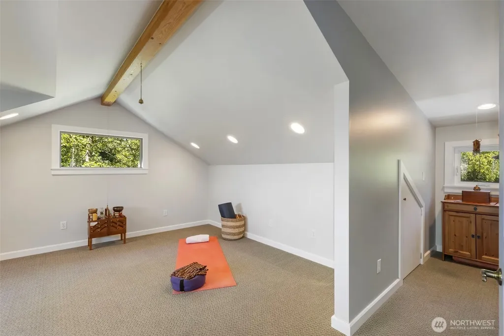 27170 Woodpecker Hill Road NE Poulsbo WA 98370