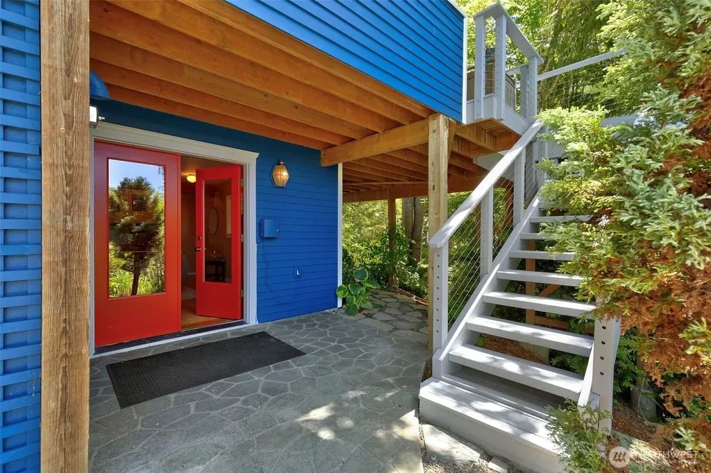 27170 Woodpecker Hill Road NE Poulsbo WA 98370