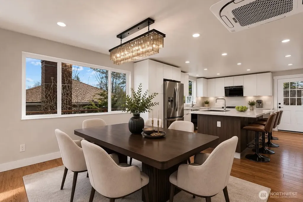 7915 S Lakeridge Drive Seattle WA 98178