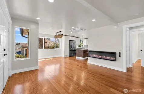 7915 S Lakeridge Drive Seattle WA 98178