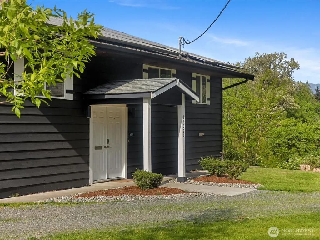 12020 Engebretsen Road Granite Falls WA 98252