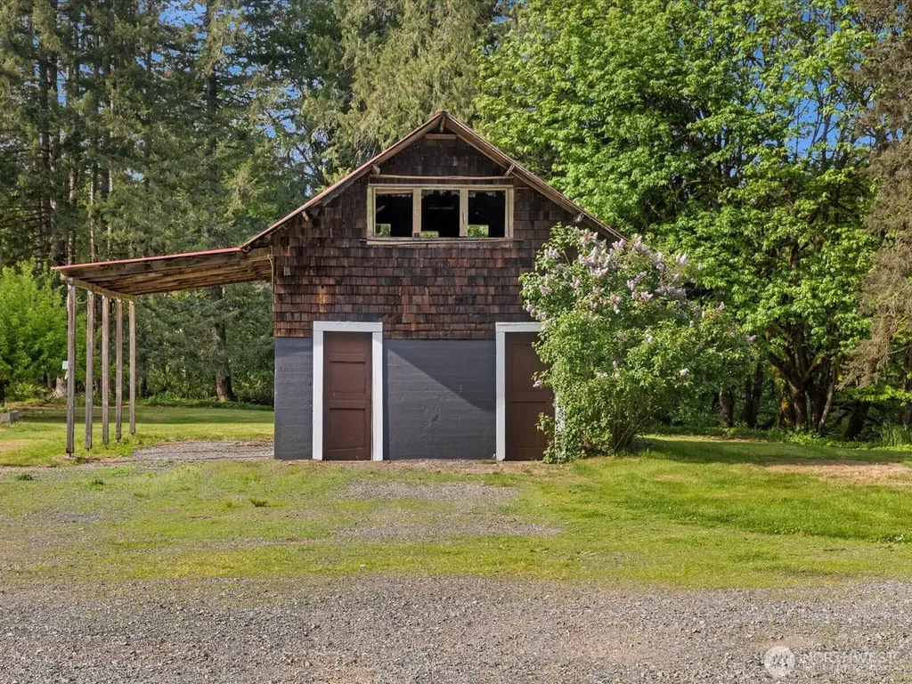 12020 Engebretsen Road Granite Falls WA 98252